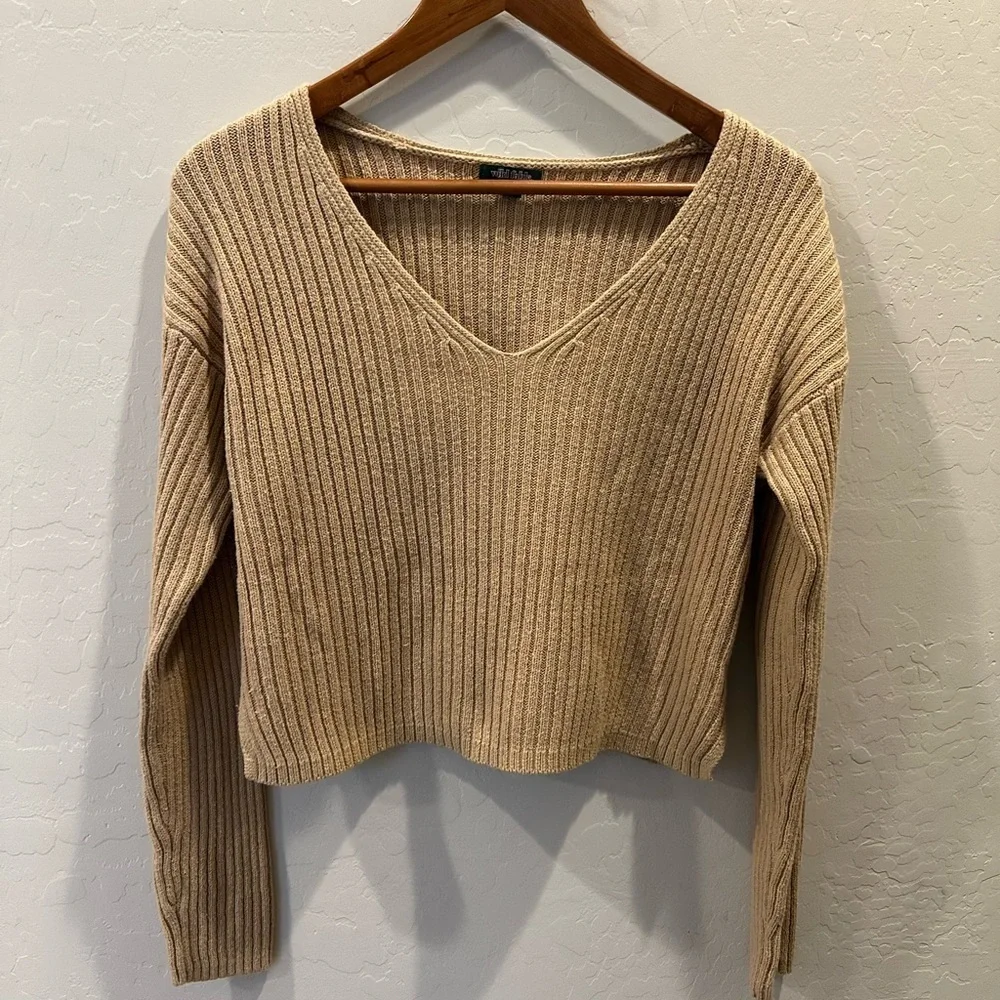 Wild Fable tan cable knitted sweater size M